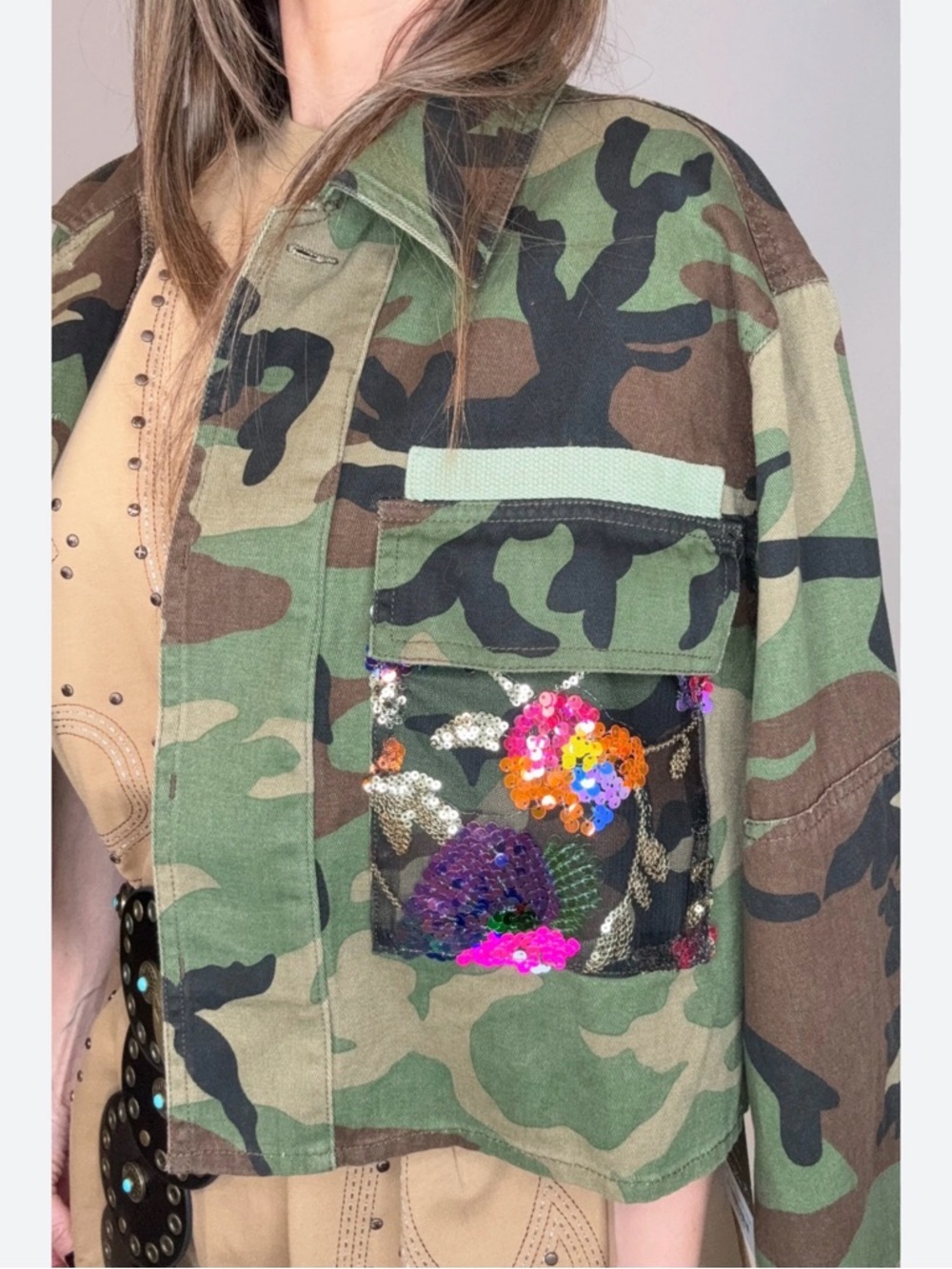 CAMO JACKET WITH SEQUIN DETAIL- 1XL- NWT - Picture 7 of 7